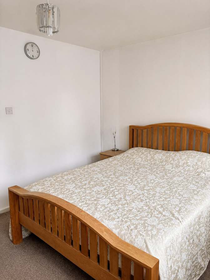Haris's room