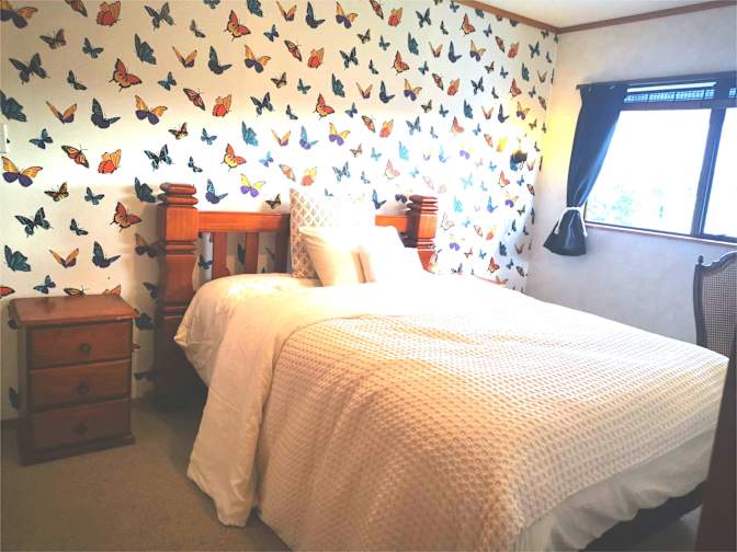 Aurora Cousins's room