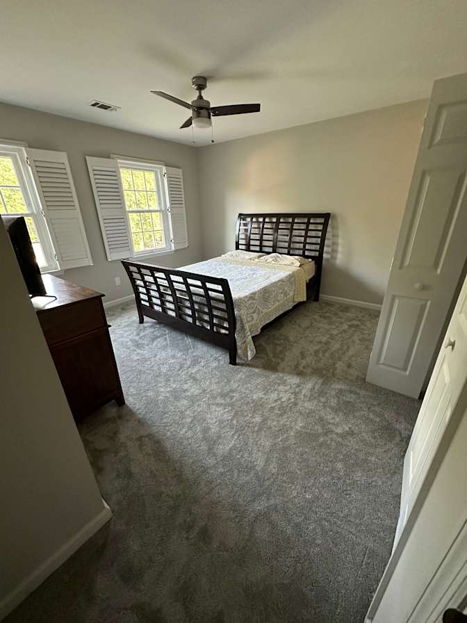 Oswaldo's room