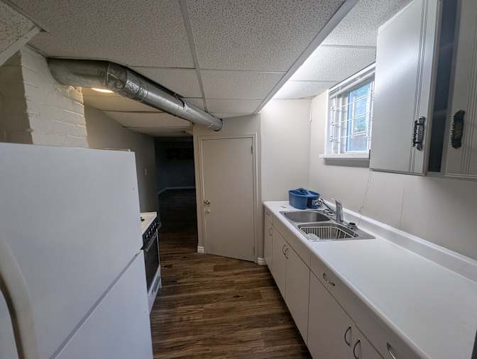 110 Street NW - Photo 6