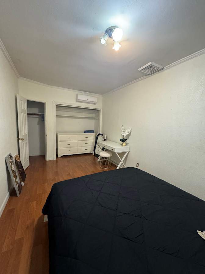 Mimi's room