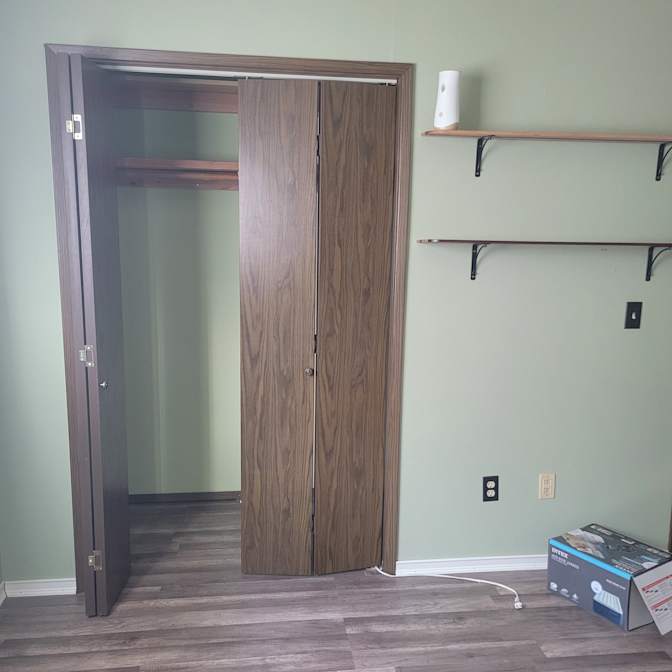 T's room