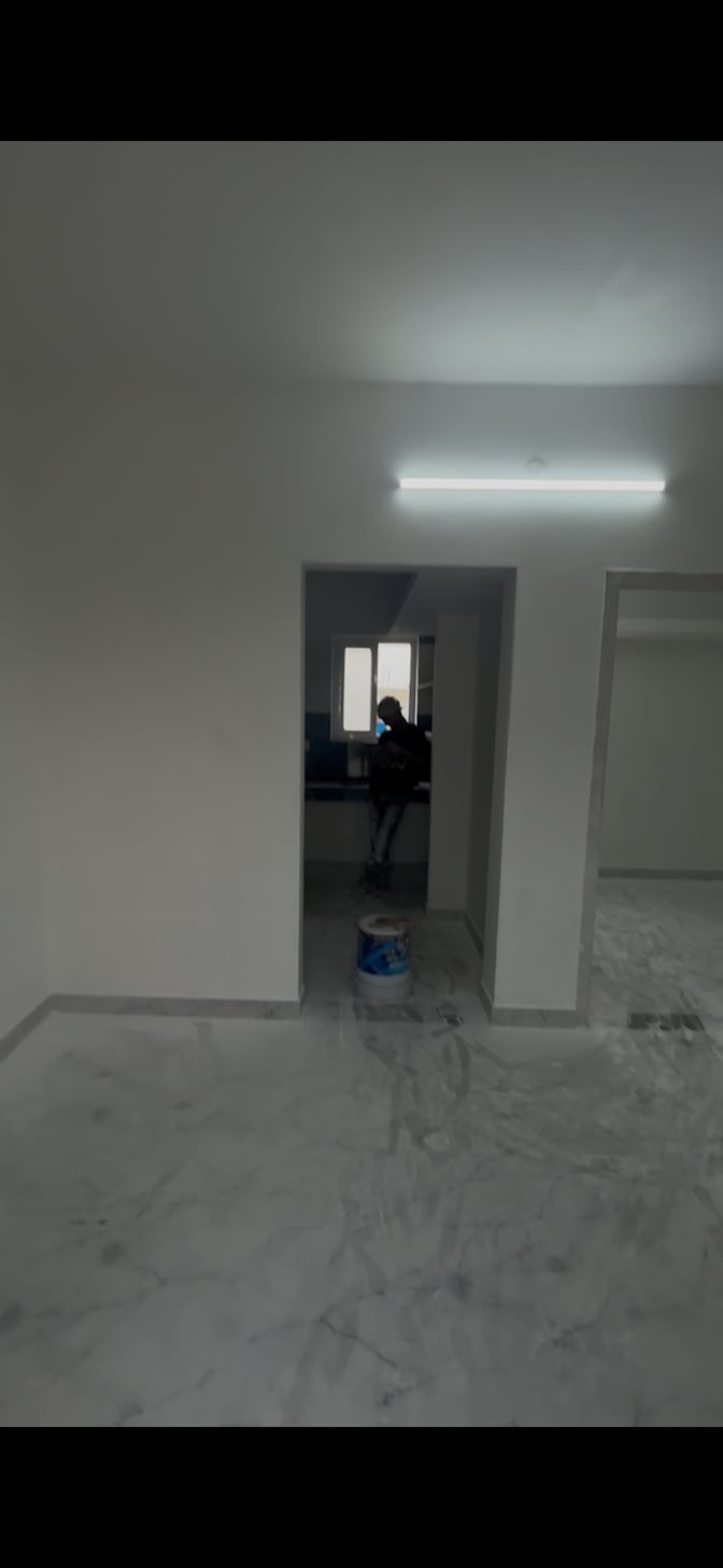 Yaazhmozhi's room