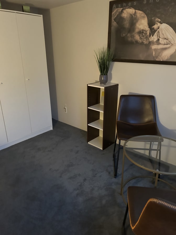 Carissa O.'s room