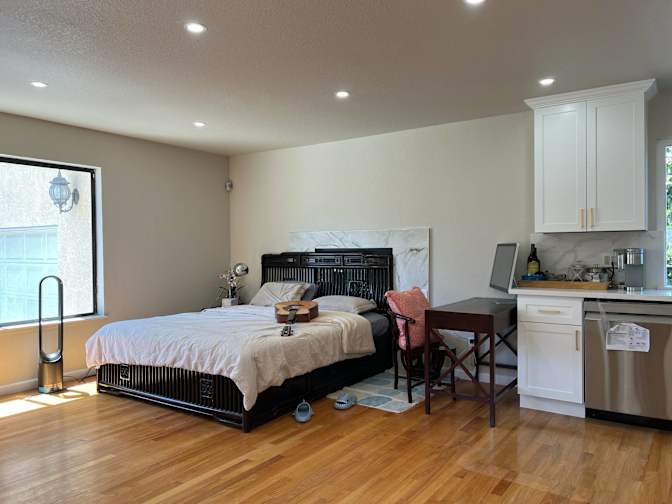 Maggie Liu's room