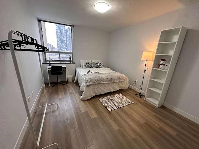 Housingfouryou's room