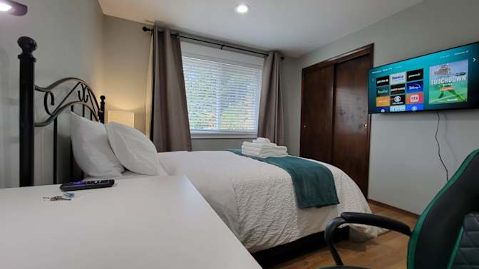 Bnb Aurora's room