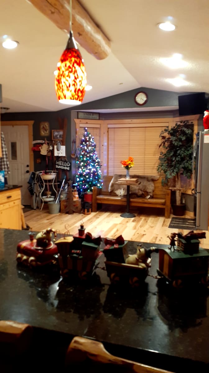 Yvonne E Errend's room
