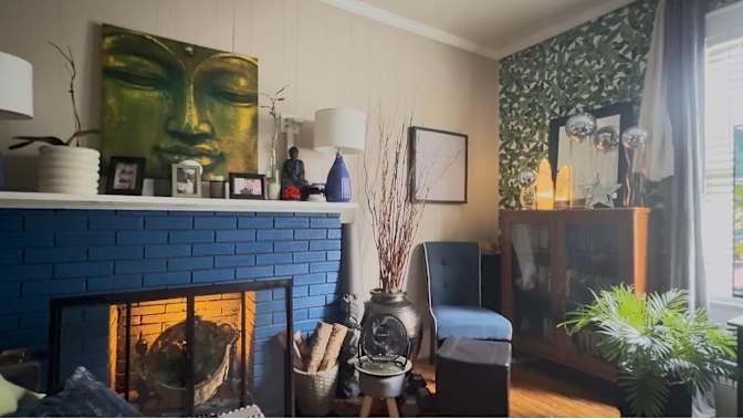 Alex Villasuso's room