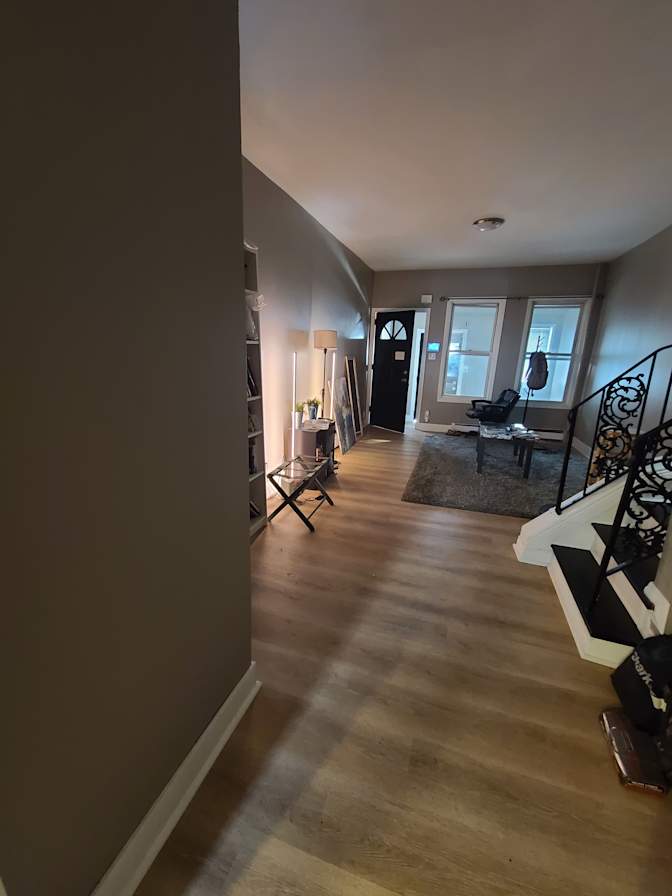Darryl's room