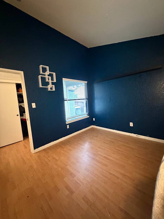 litzy k diaz's room