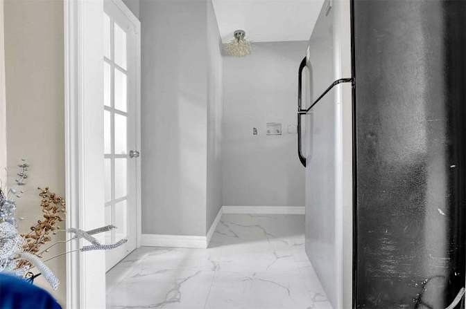TARSEM JUTLA's room