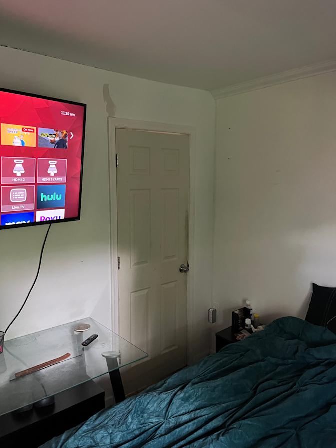 Milos's room