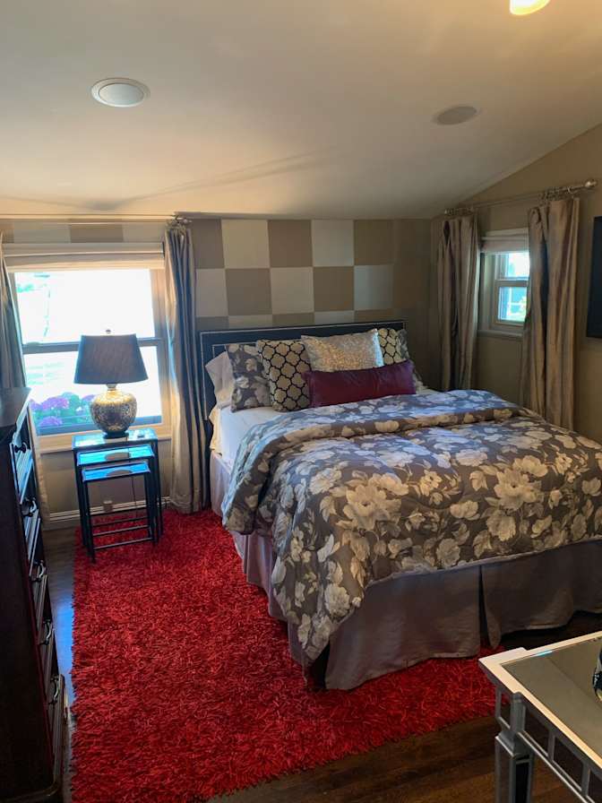 Ron's room