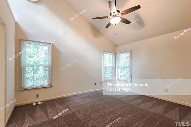 Alcove Rooms's room