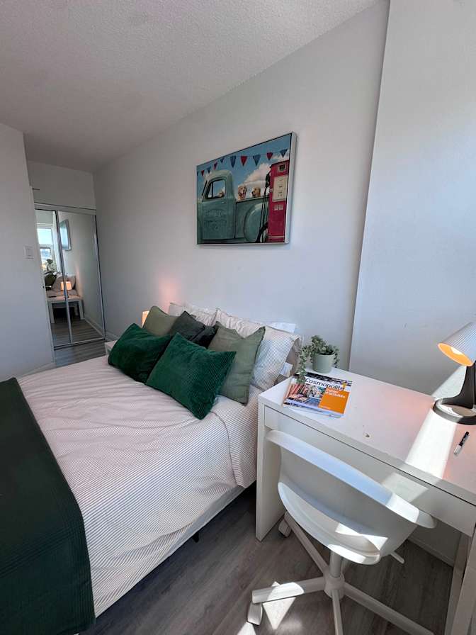 Guillermo's room