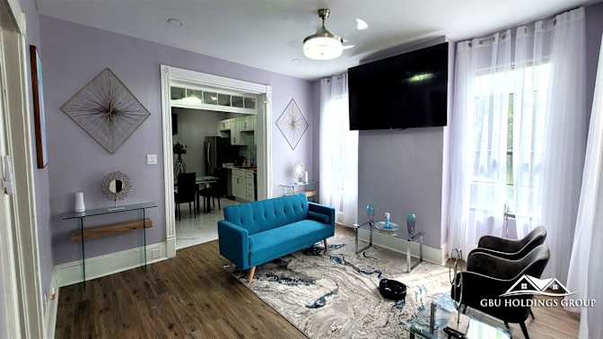 GBU Holdings Group's room