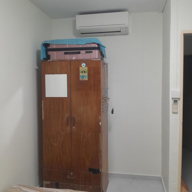 LLAN's room