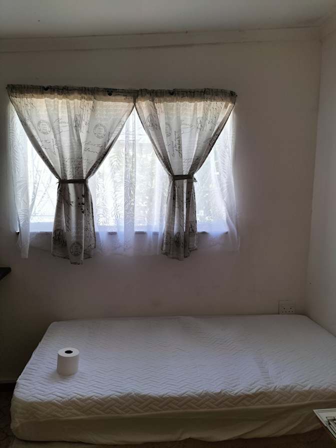 CHURCHILL PAROW WEST's room