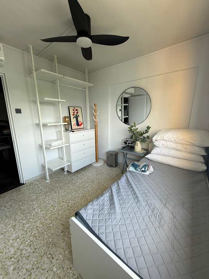 Luetphong Foong's room