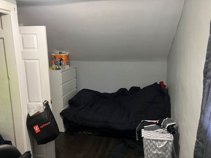 Shaina Ensing's room