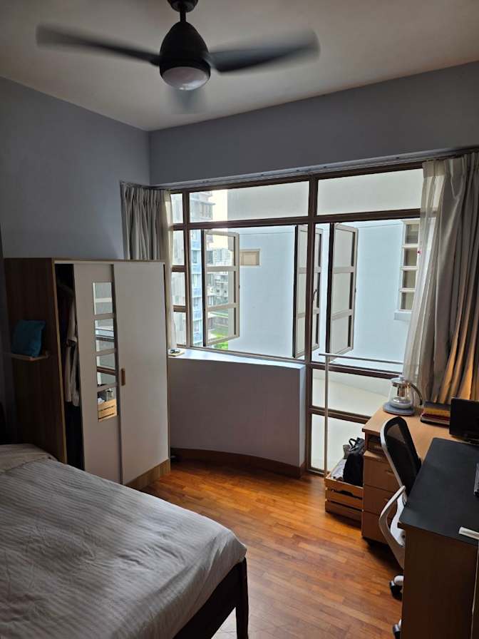 Bin's room
