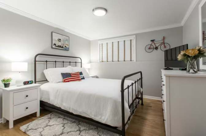 Scarlett's room
