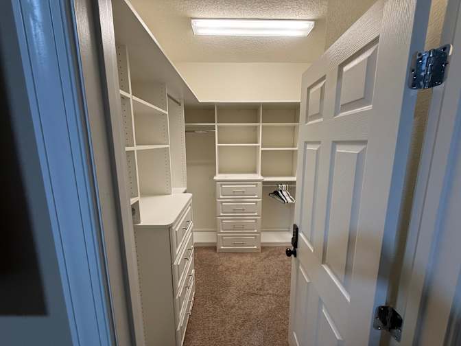 Tai's room
