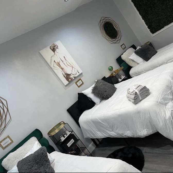 Tara's room