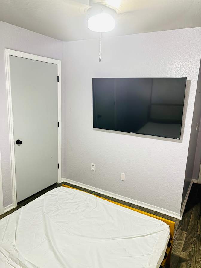Vinny's room
