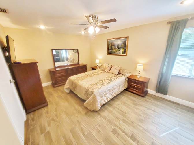 Jason Bryan, Realtor's room