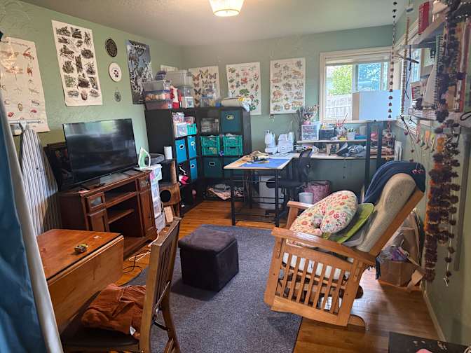 Kinsley's room