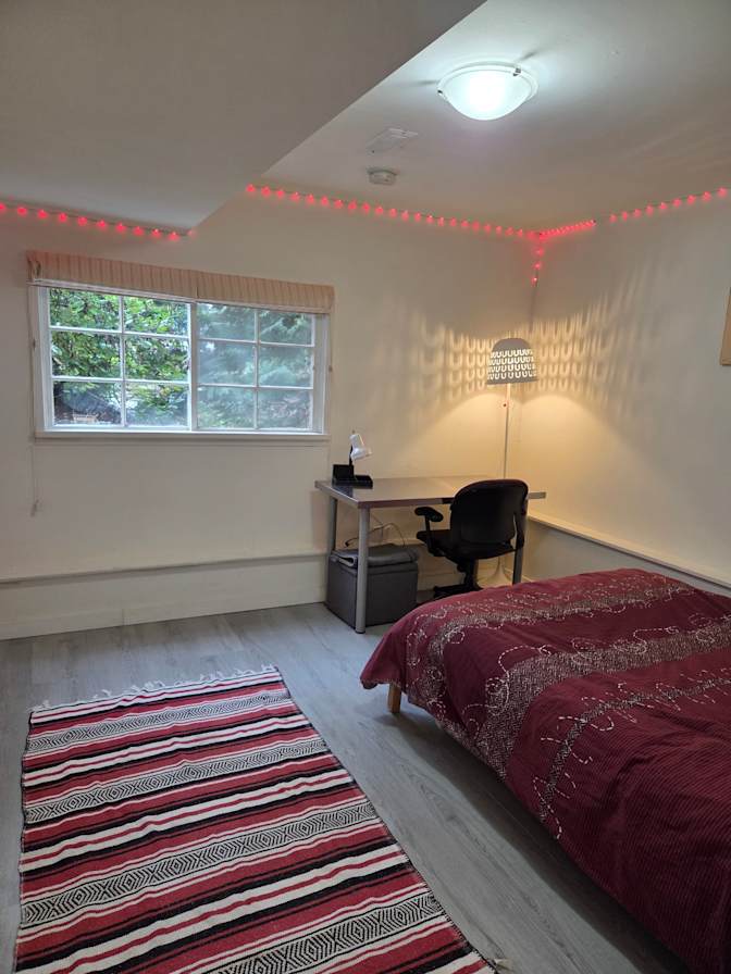 Azal's room