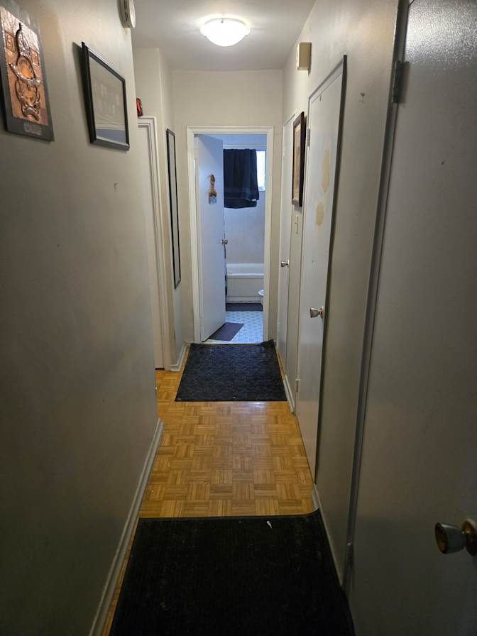 Darren's room