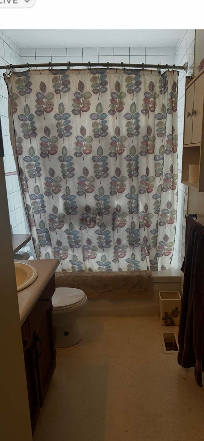 Andrea's room