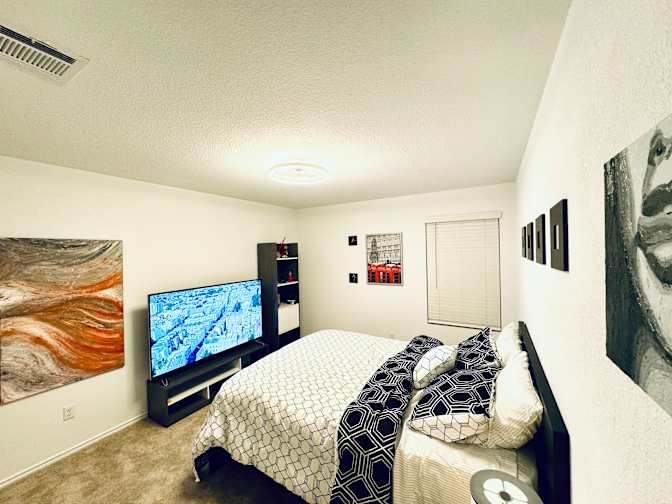 Jose Romero's room