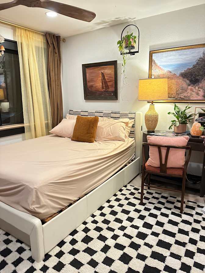Olive C's room