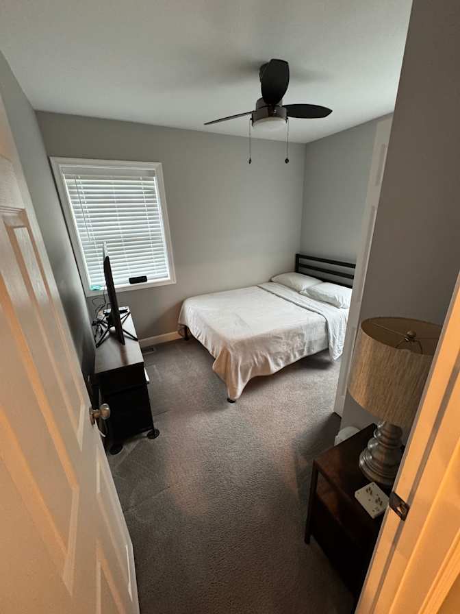 Eliyaim's room