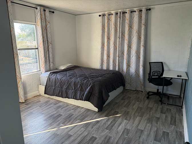 Shola Afolabi's room