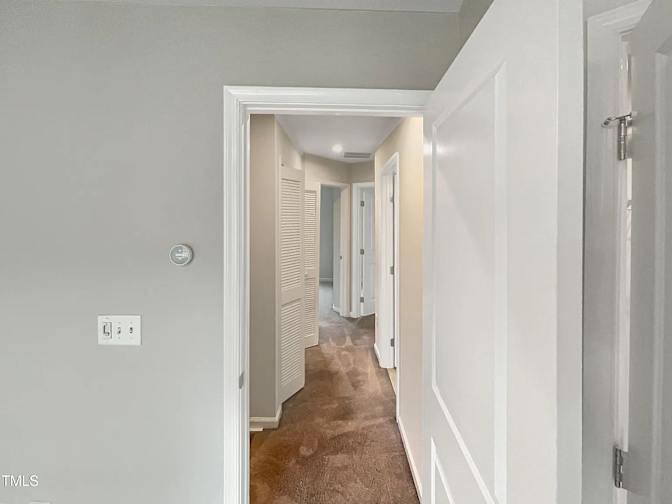 Alcove Rooms's room