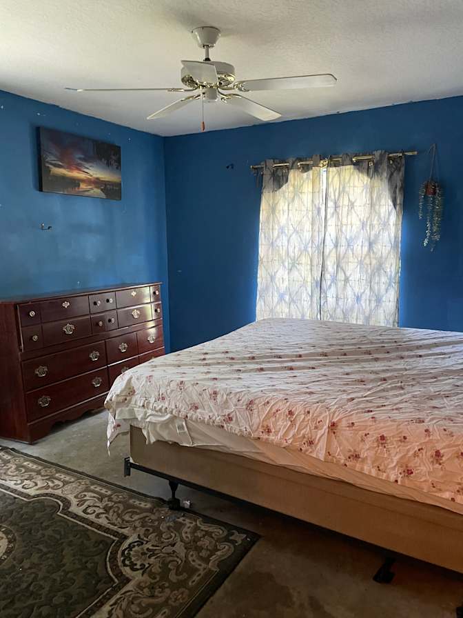 Kelly's room