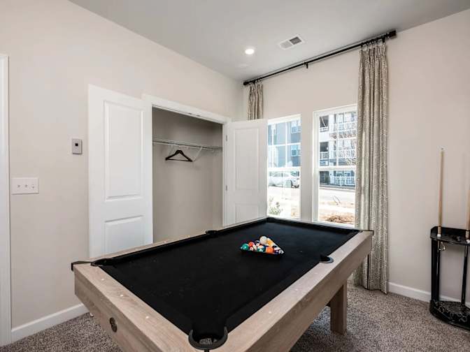 Alcove Rooms's room