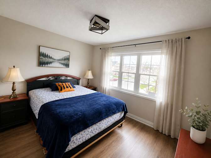 MINA AGAIBY's room