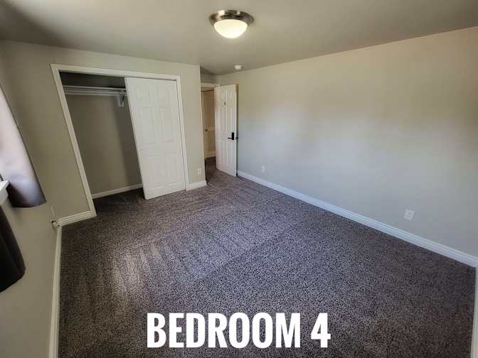 HomeCrew's room