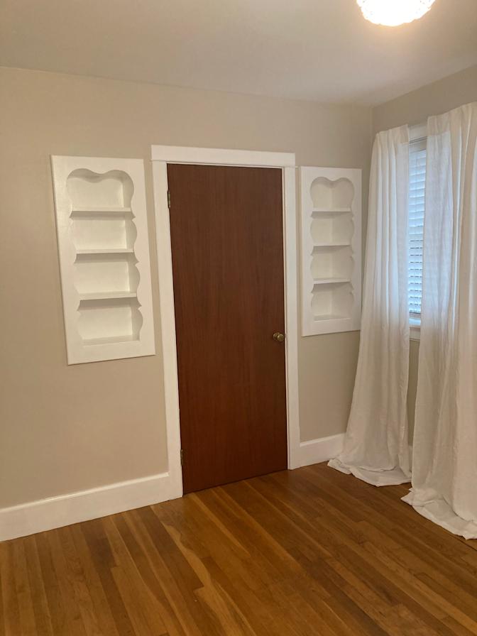 Federal Hill Roommates's room