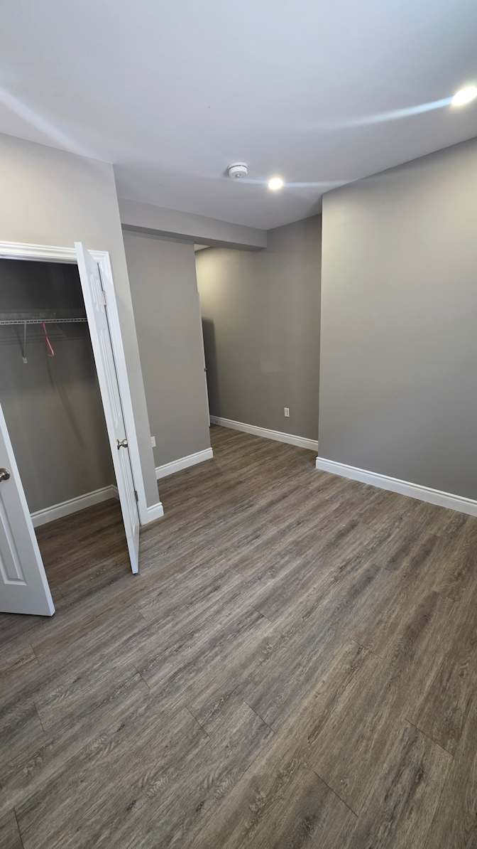 Robmas Inc's room