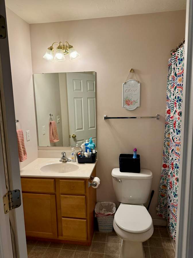 Alexis's room