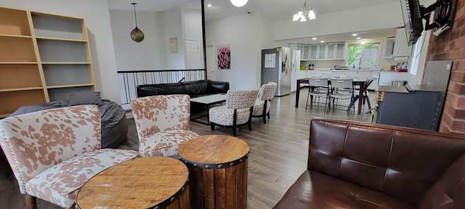 Bnb Aurora's room