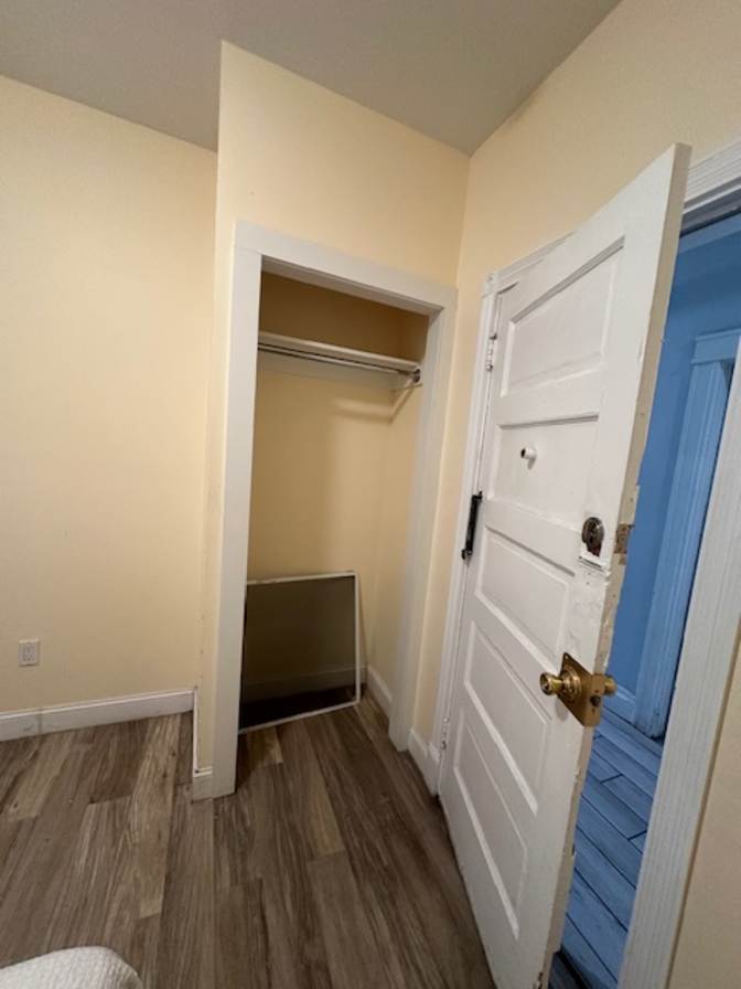 Ken Patel's room