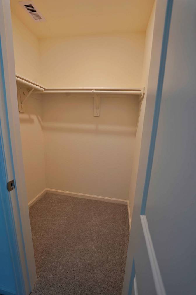 Jin's room